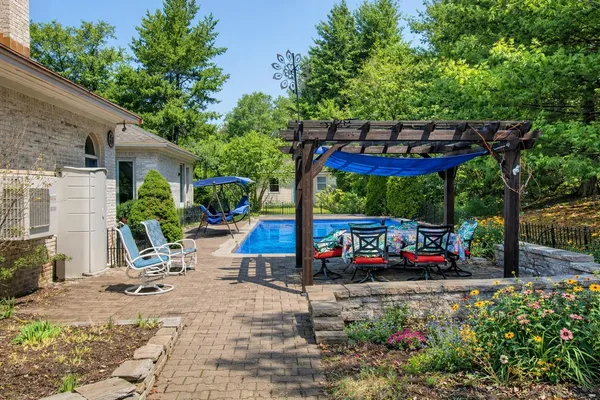 $1,100,000 | 11 Cedar Hill Drive, St. Albans Town, VT 05478