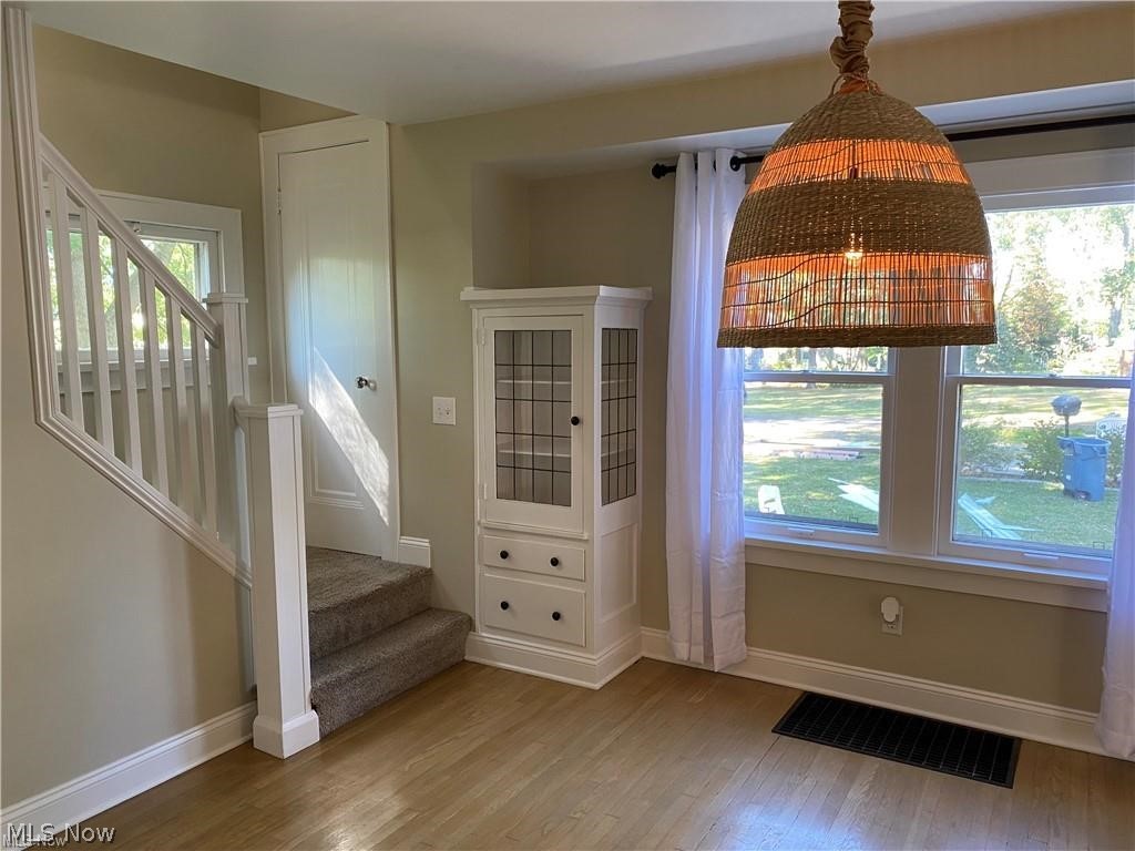2750 Wagar Road Rocky River, OH 44116 - Photo 3 of 8