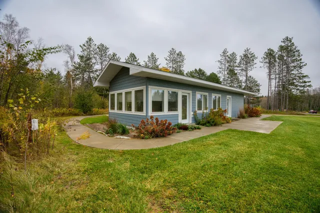 $299,000 | 2525 Glenwood Drive, Grand Rapids, MN 55744