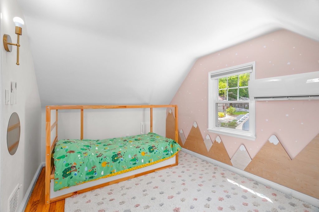 567 Poplar Street Boston, MA 02131 - Photo 28 of 42