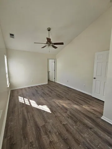 $295,500 | 1424 Pinethicket Drive, Summerville, SC 29486