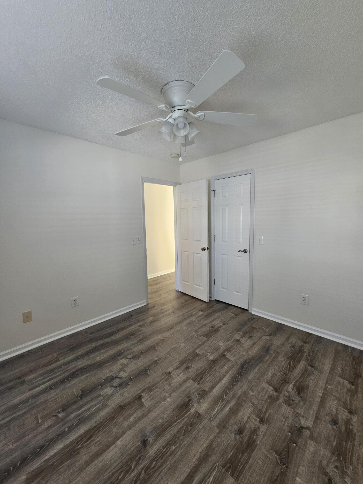 1424 Pinethicket Drive Summerville, SC 29486 - Photo 21 of 27 3rd bedroom