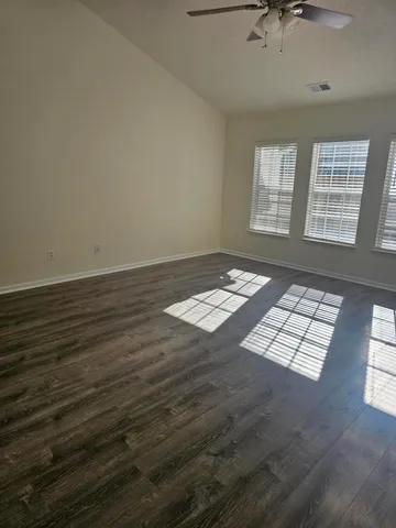 $295,500 | 1424 Pinethicket Drive, Summerville, SC 29486