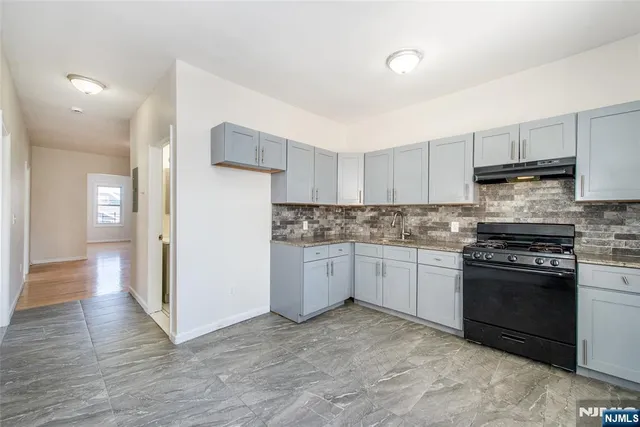 $799,900 | 1022 East 22nd Street, Paterson, NJ 07513