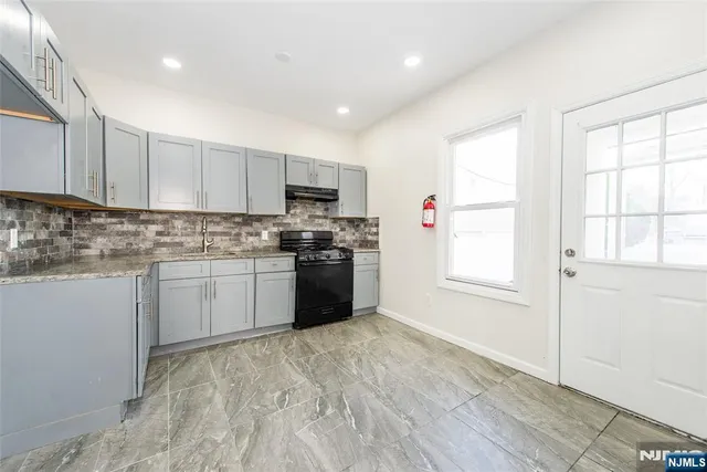 $799,900 | 1022 East 22nd Street, Paterson, NJ 07513