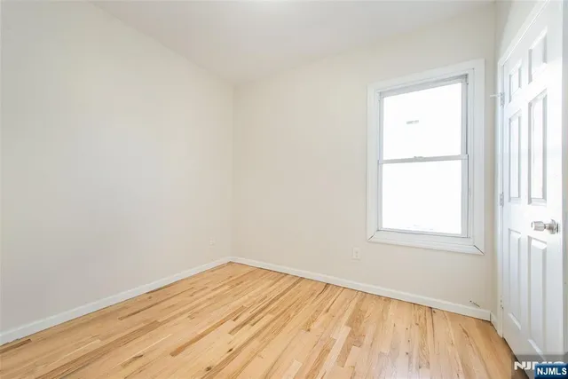 $799,900 | 1022 East 22nd Street, Paterson, NJ 07513