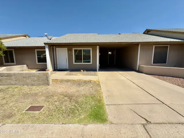 $1,600 | 4448 East Fremont Street, Phoenix, AZ 85042