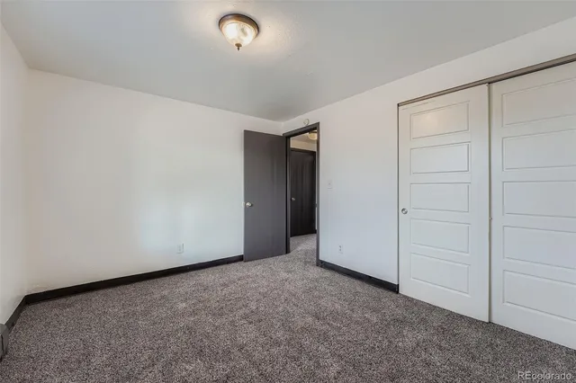 $1,095 | 1080 South Eliot Street, Unit 203, Denver, CO 80219