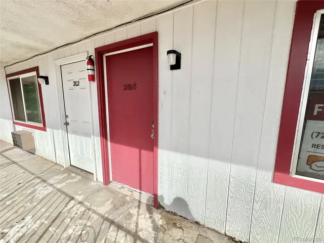 $1,495 | 1080 South Eliot Street, Unit 203, Denver, CO 80219