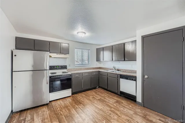 $1,295 | 1080 South Eliot Street, Unit 203, Denver, CO 80219