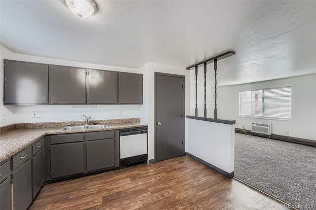 $1,295 | 1080 South Eliot Street, Unit 203, Denver, CO 80219