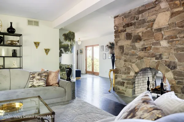 $1,340,000 | 407 Boulevard, Kingston, NY 12401