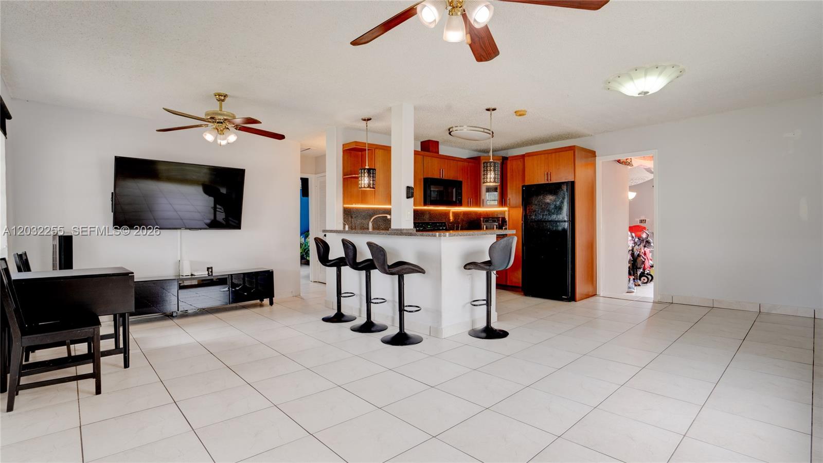 9840 Southwest 48th Street Miami, FL 33165 - Photo 15 of 43