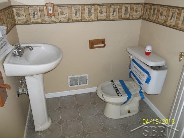 2104 South Oak Road Davison, MI 48423 - Photo 8 of 12 20362218-7.JPG