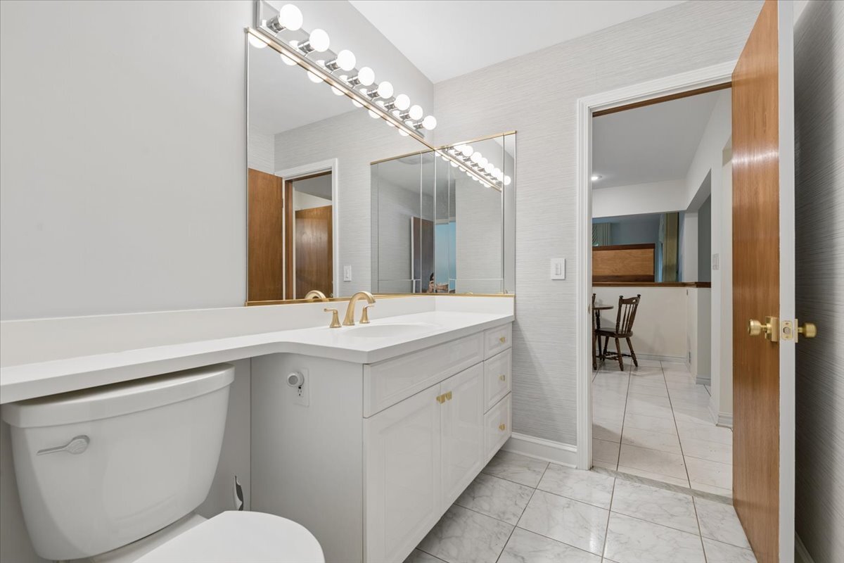 845 North Merrill Street Park Ridge, IL 60068 - Photo 13 of 29 Gallery Image 13