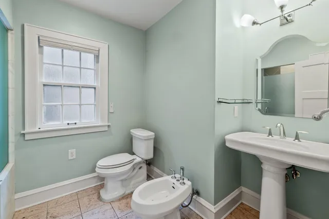 $849,900 | 2123 East Beverly Road, Shorewood, WI 53211