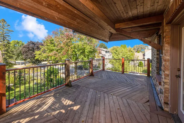 $849,900 | 2123 East Beverly Road, Shorewood, WI 53211