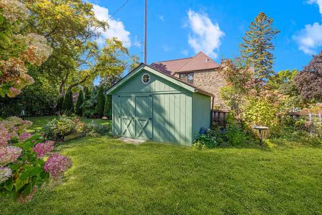 $849,900 | 2123 East Beverly Road, Shorewood, WI 53211