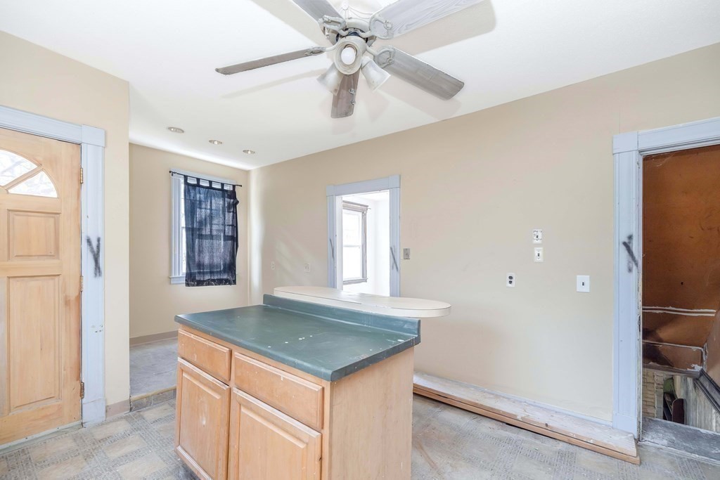 7-9 Cornell Street Springfield, MA 01109 - Photo 15 of 40