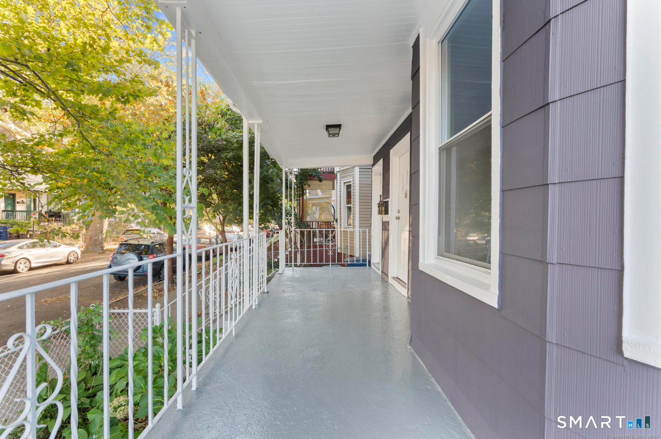 292 West Ivy Street New Haven, CT 06511 - Photo 2 of 16 a view of balcony
