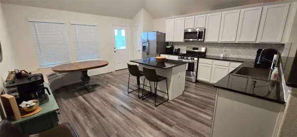 $315,000 | 3111 Zachary Bay Lane, Dickinson, TX 77539