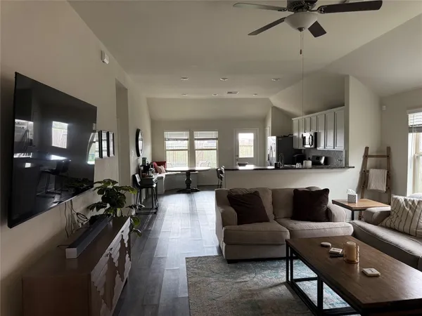 $315,000 | 3111 Zachary Bay Lane, Dickinson, TX 77539