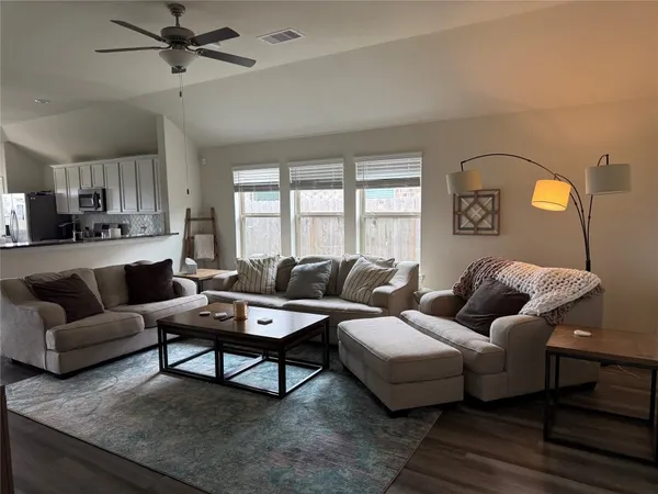 $315,000 | 3111 Zachary Bay Lane, Dickinson, TX 77539