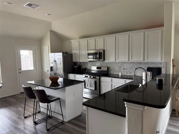 $315,000 | 3111 Zachary Bay Lane, Dickinson, TX 77539