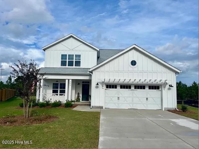 $541,600 | 353 Bluebird Lane, Hampstead, NC 28443