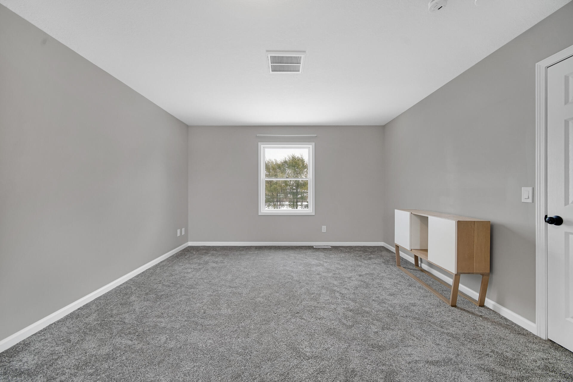 3028 West 15th Avenue Gary, IN 46404 - Photo 16 of 30 an empty room with windows