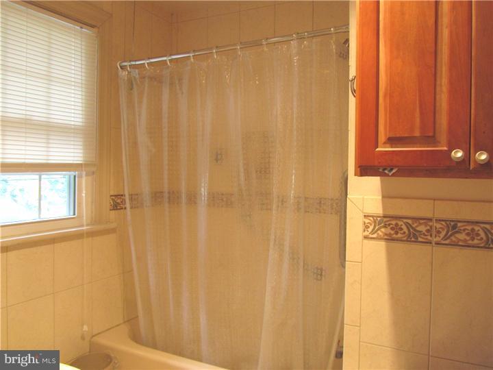 100 East Waverly Road Glenside, PA 19038 - Photo 11 of 25 Bathroom