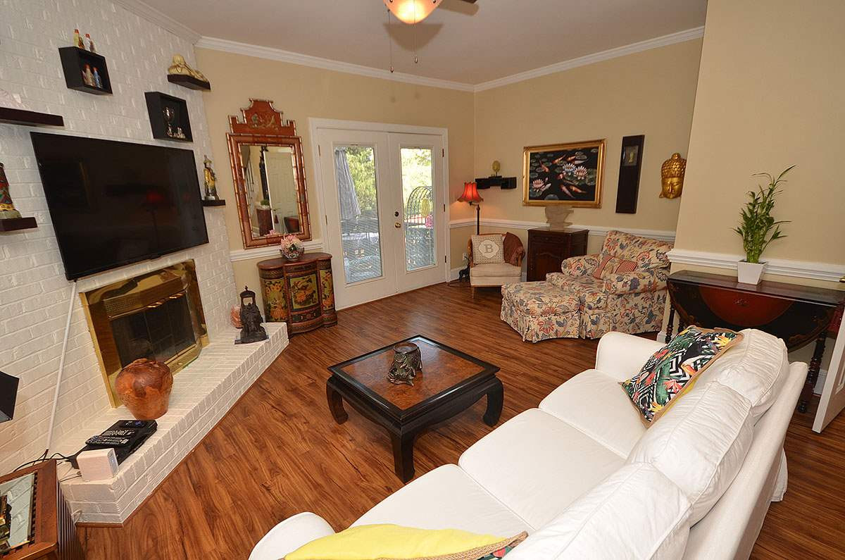 1401 Governors Court Raleigh, NC 27604 - Photo 11 of 30 Den/Family/Great Room