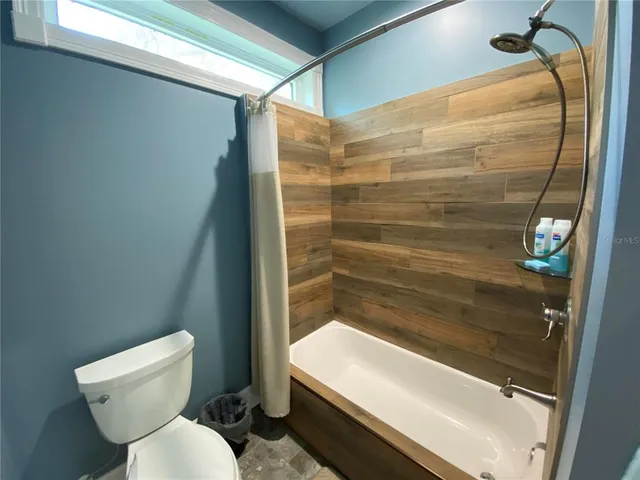 $1,399,999 | 424 Lake Mirror Drive, Lake Placid, FL 33852