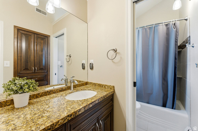 720 East Center Street Bountiful, UT 84010 - Photo 32 of 83 Upstairs Full Bath