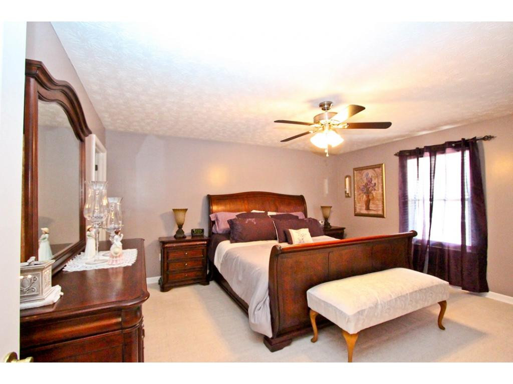 1042 Splashaway Road Newport, TN 37821 - Photo 11 of 24 Master Bedroom