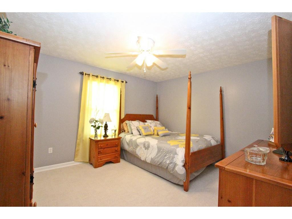 1042 Splashaway Road Newport, TN 37821 - Photo 14 of 24 Photo 14