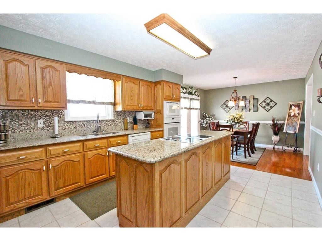 1042 Splashaway Road Newport, TN 37821 - Photo 8 of 24 Photo 8