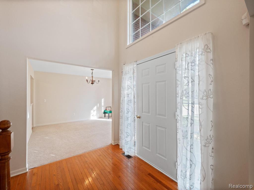 3316 Empire Drive Rochester, MI 48309 - Photo 6 of 52
