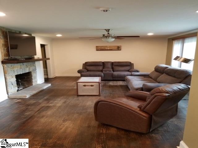 49 Nottingham Road Greenville, SC 29607 - Photo 3 of 16