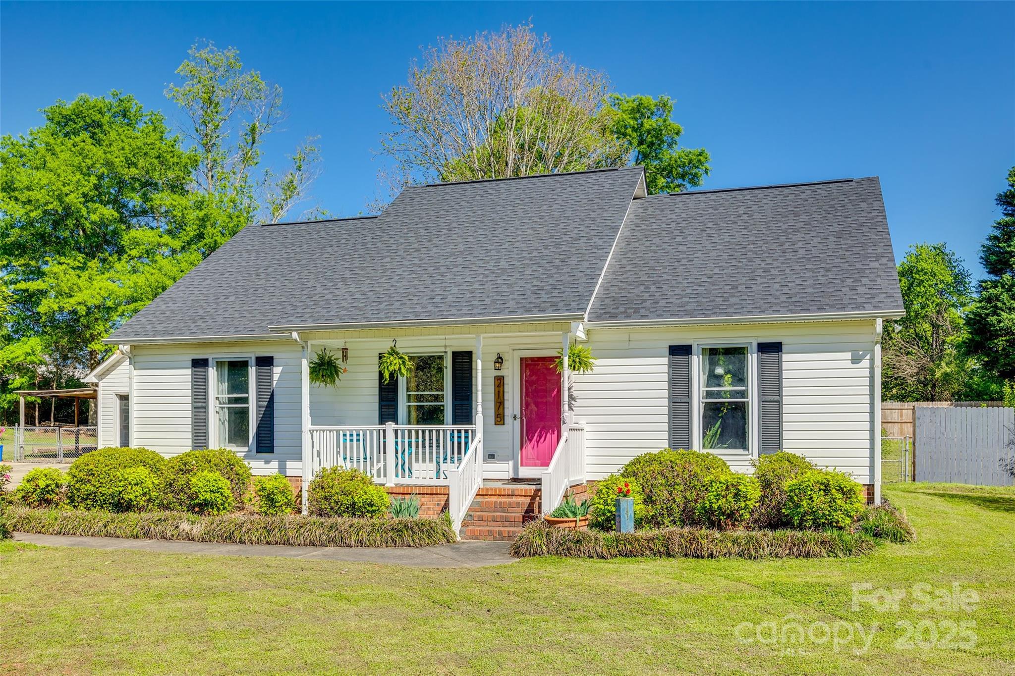 2175 Highwood Road Rock Hill, SC 29732 - Photo 3 of 38 Gallery Image 3