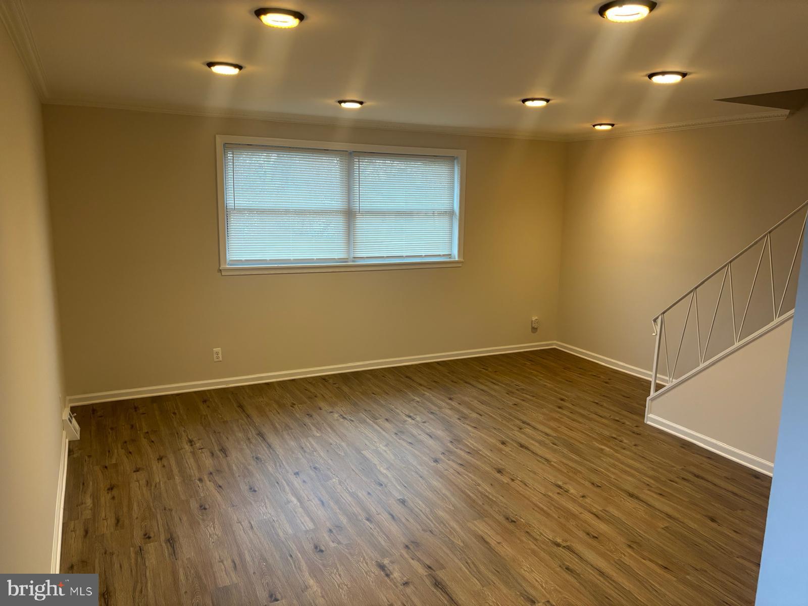 8428 Verree Road Philadelphia, PA 19111 - Photo 4 of 15 Gallery Image 4