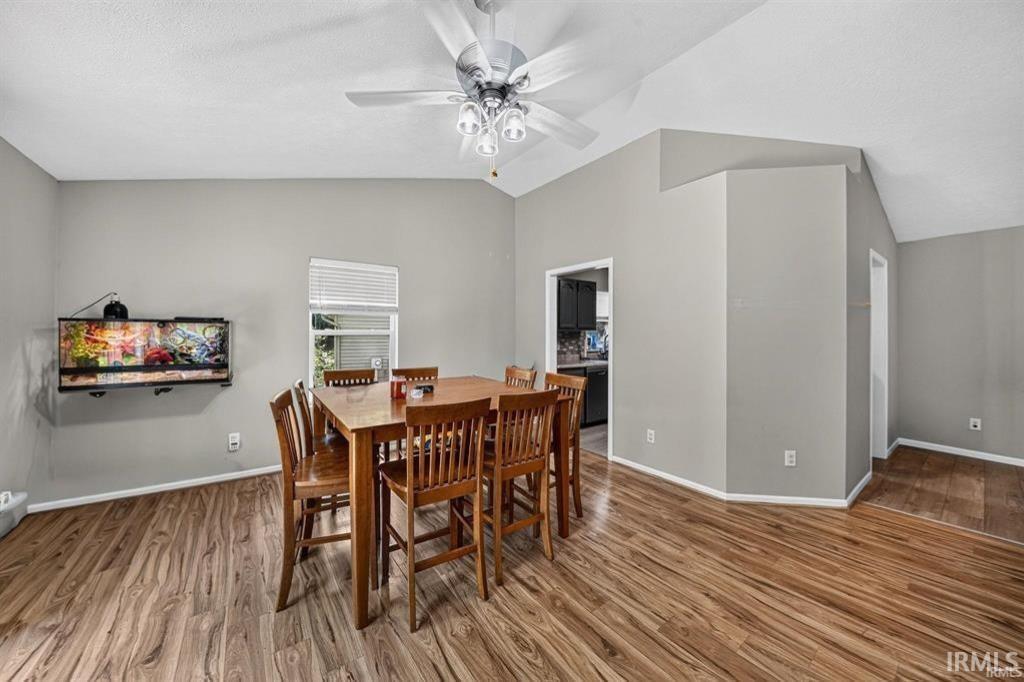 1233 Alex Way Mishawaka, IN 46545 - Photo 4 of 22