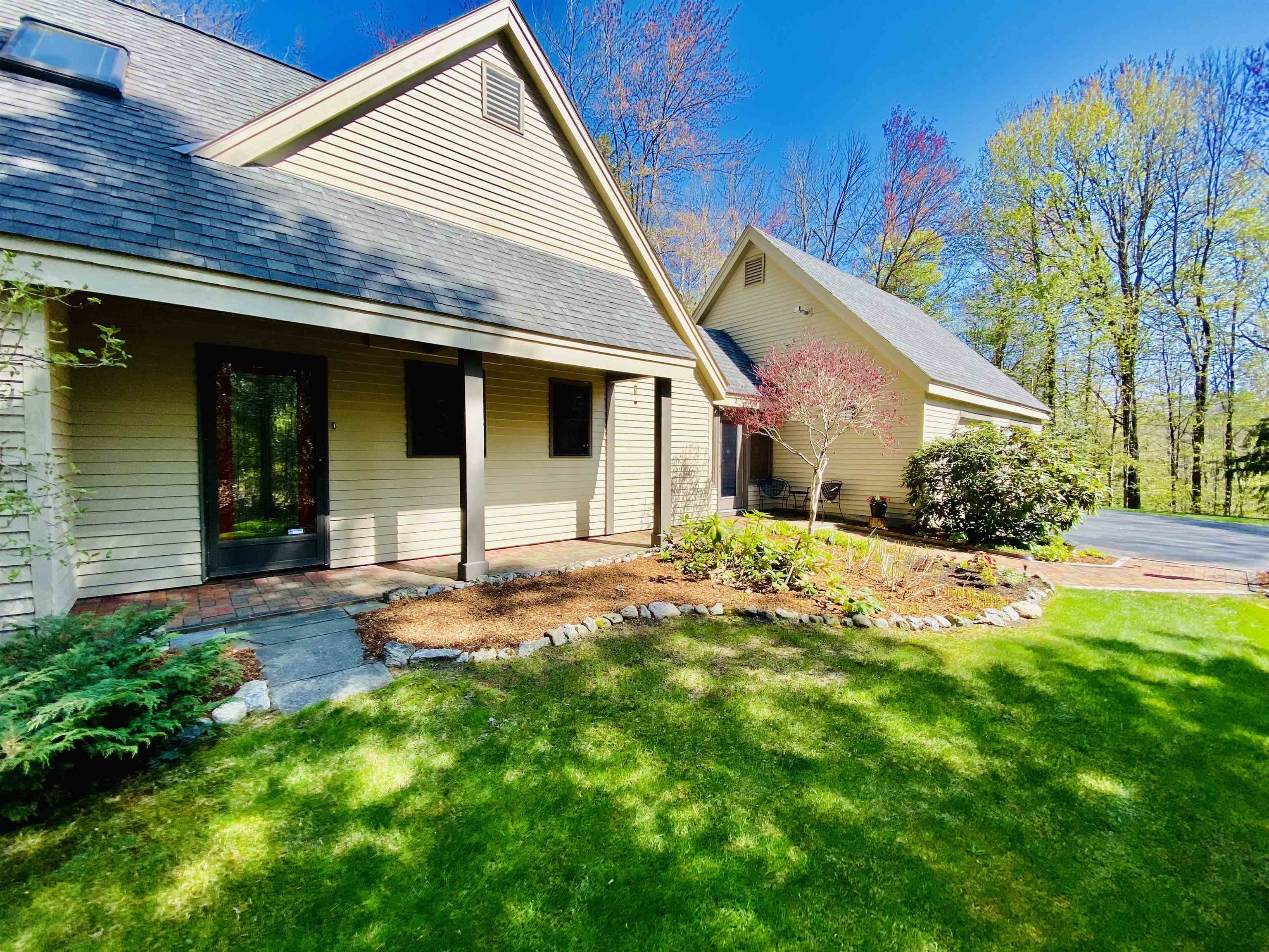 2 Link Lane Grantham, NH 03753 - Photo 1 of 32 Gallery Image 1