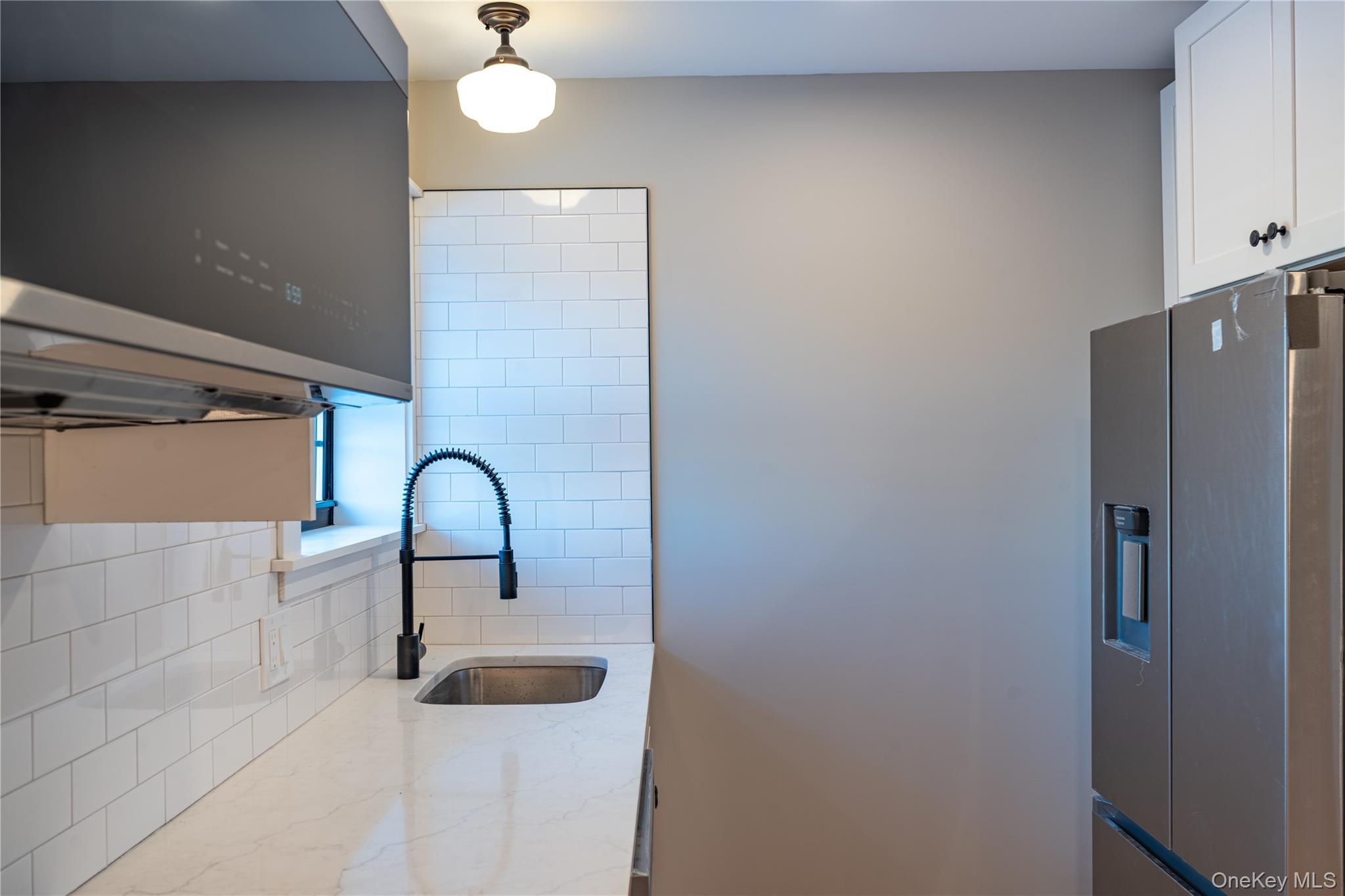 85 Cannon Street, Unit 2 Poughkeepsie, NY 12601 - Photo 2 of 27