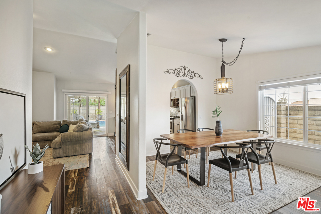 4367 Laurelhurst Road Moorpark, CA 93021 - Photo 13 of 19