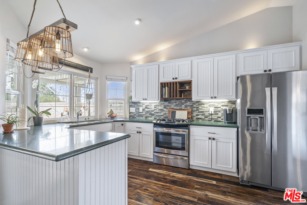 4367 Laurelhurst Road Moorpark, CA 93021 - Photo 5 of 19