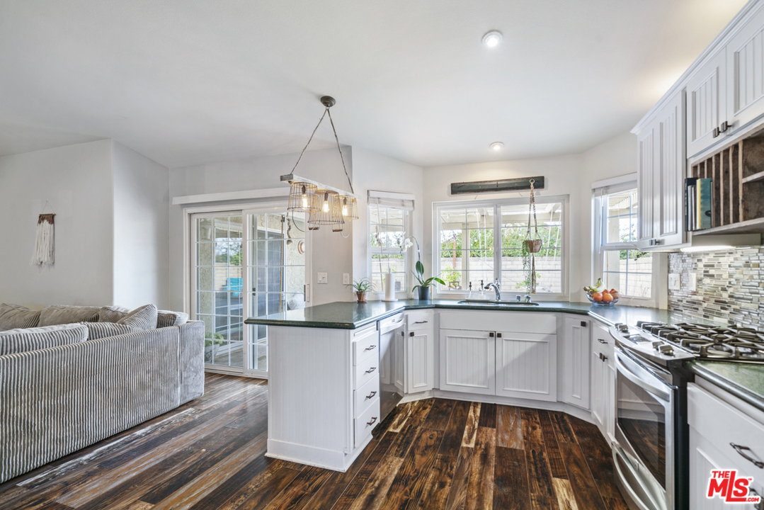 4367 Laurelhurst Road Moorpark, CA 93021 - Photo 6 of 19