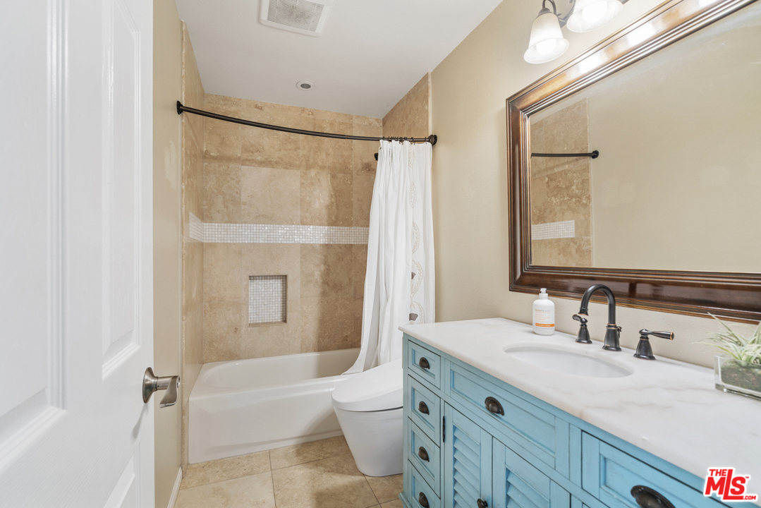 4367 Laurelhurst Road Moorpark, CA 93021 - Photo 10 of 19