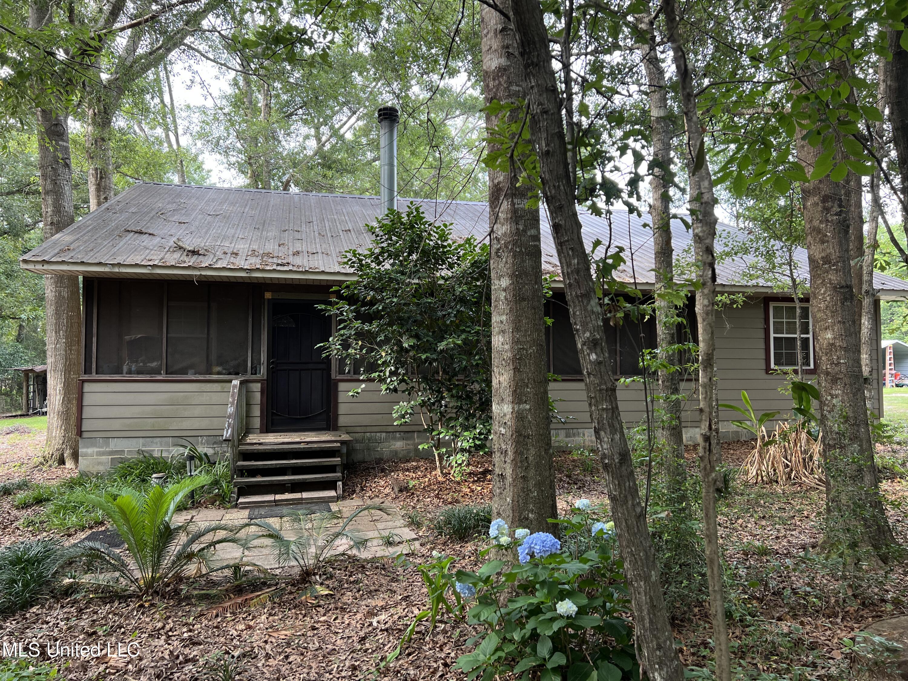 55 East K V Road Perkinston, MS 39573 - Photo 2 of 18 IMG-2147