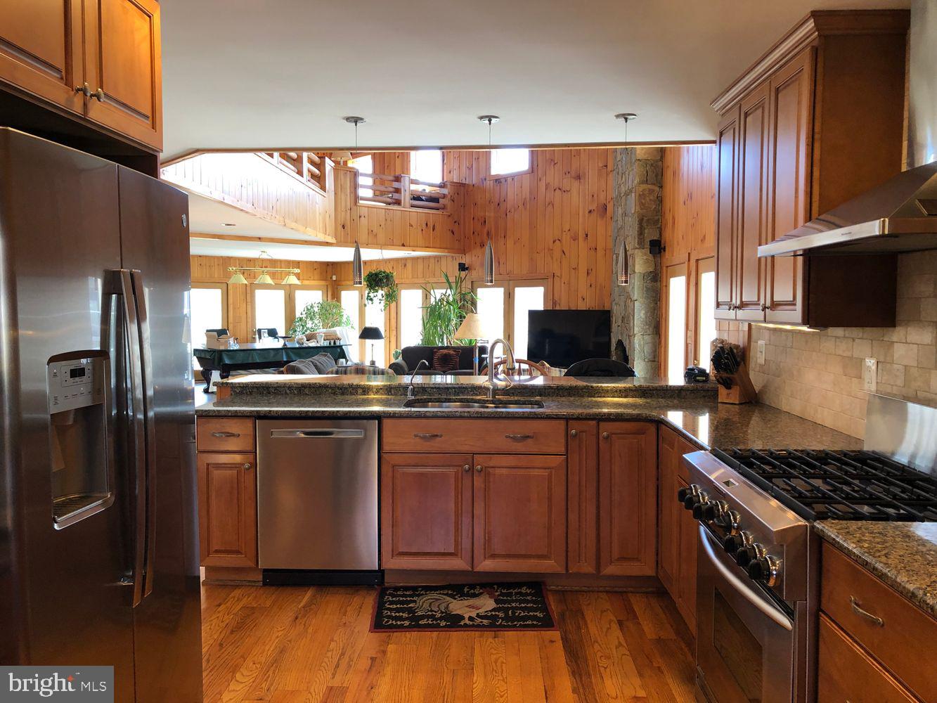 12401 Beall Spring Road Potomac, MD 20854 - Photo 13 of 28